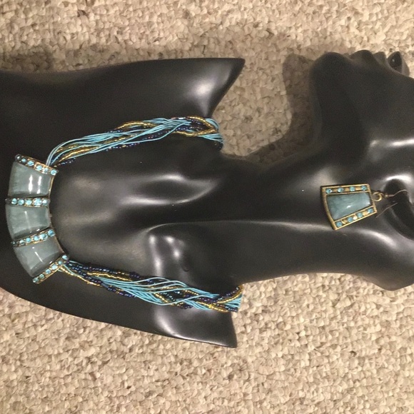 Beaded Necklace Set - Picture 3 of 6